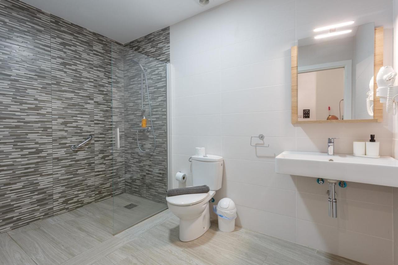 Cruise Adapted Apartment By Cadiz4Rentals Exterior photo