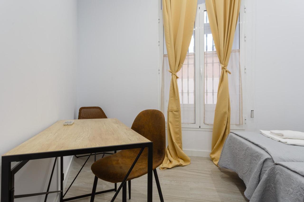 Cruise Adapted Apartment By Cadiz4Rentals Exterior photo